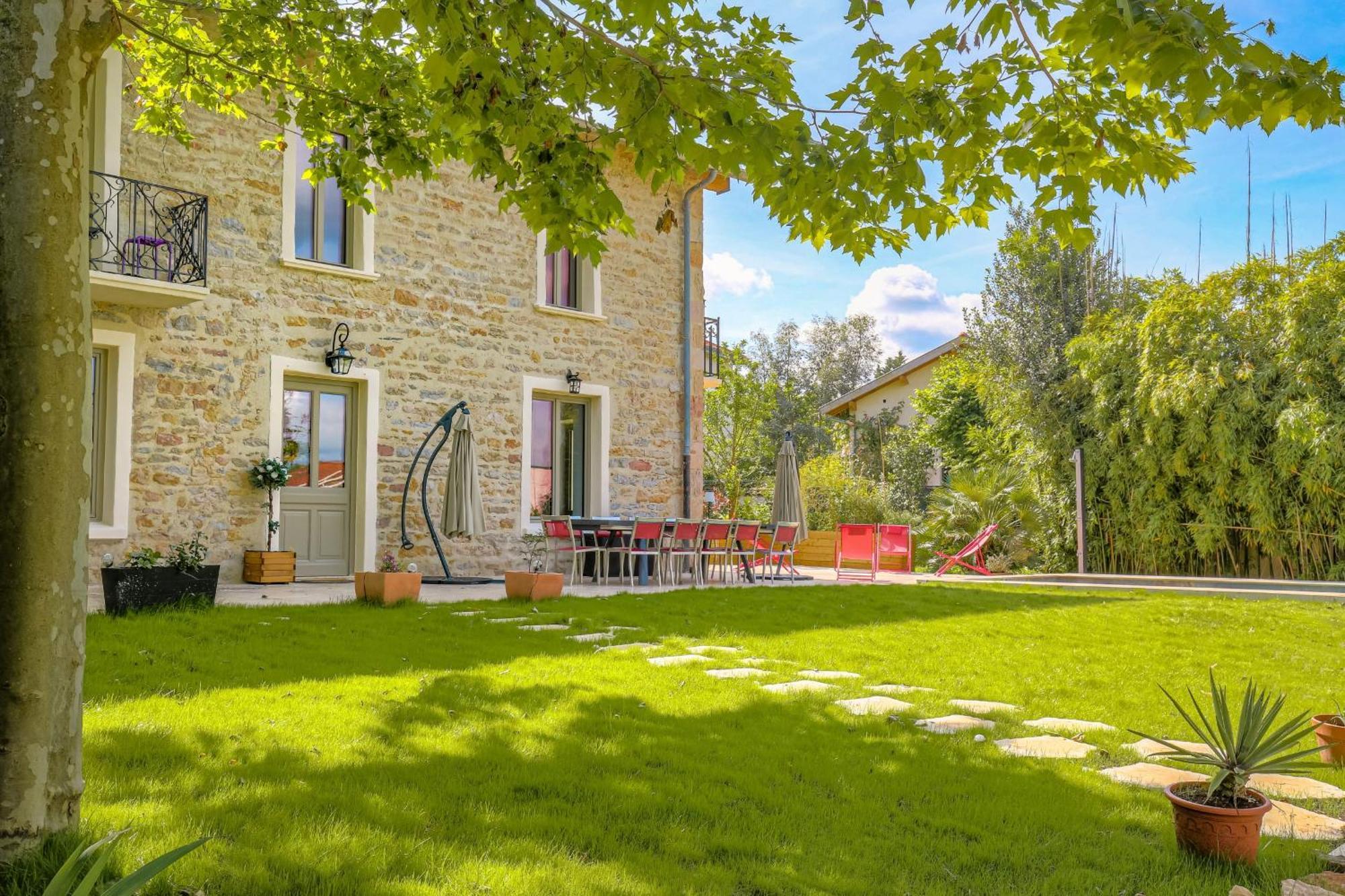 Charmante Maison Avec Piscine Proche Lyon Villa Dardilly Exterior photo